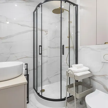 Appartement Jerozolimskie 89 Centrum Warszawy W Pelni Wyposazone Warschau